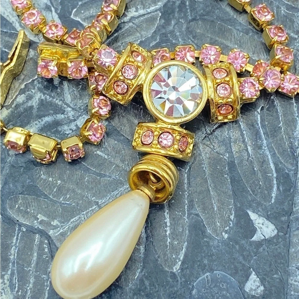 Elegant Gold and Pink Crystal Necklace